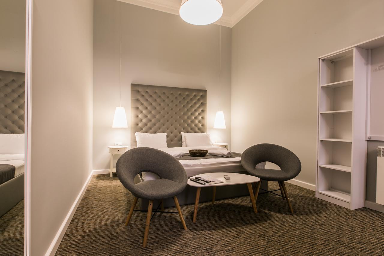 Kuxos Apartment On Machabeli Street 第比利斯 外观 照片